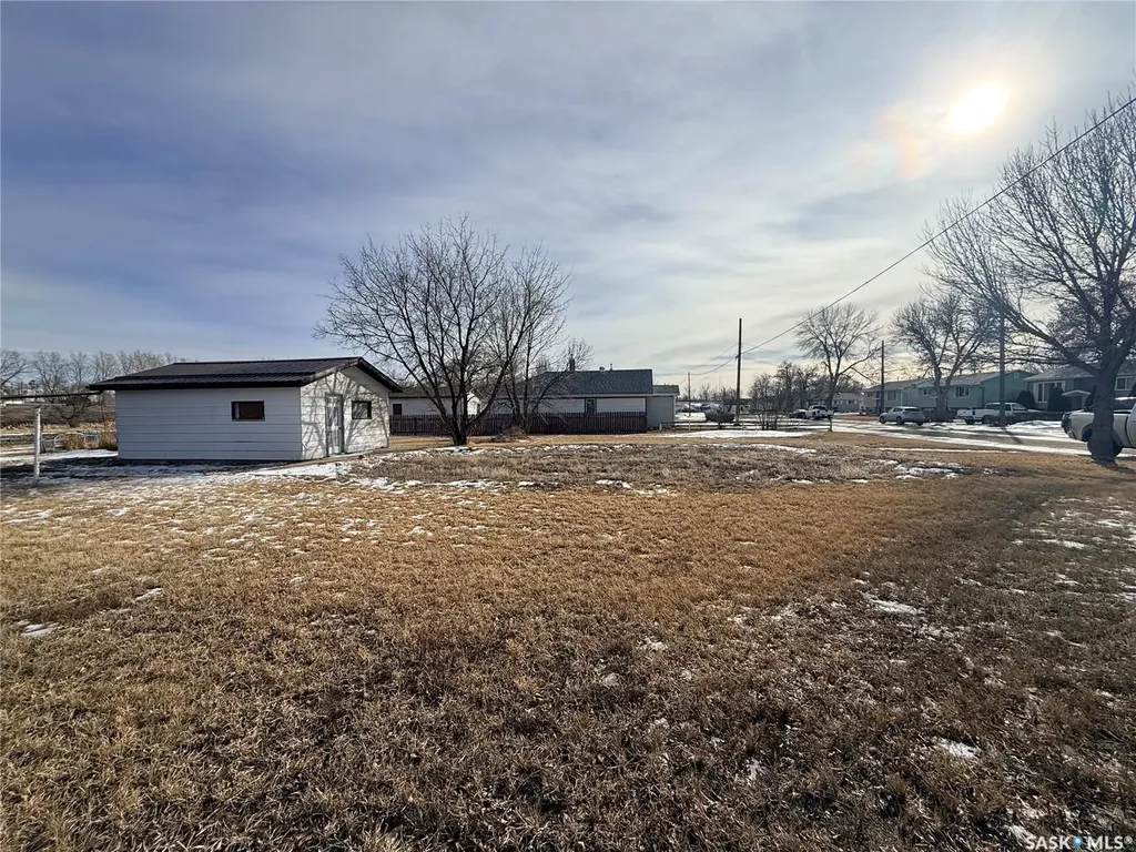 61 14th Avenue SE Swift Current SK S9H 3S3