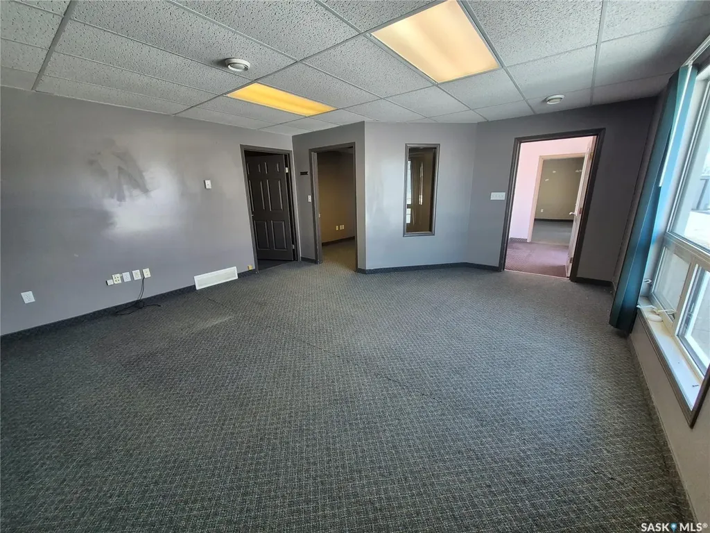 24 12th Street NE Weyburn SK S4H 1K2