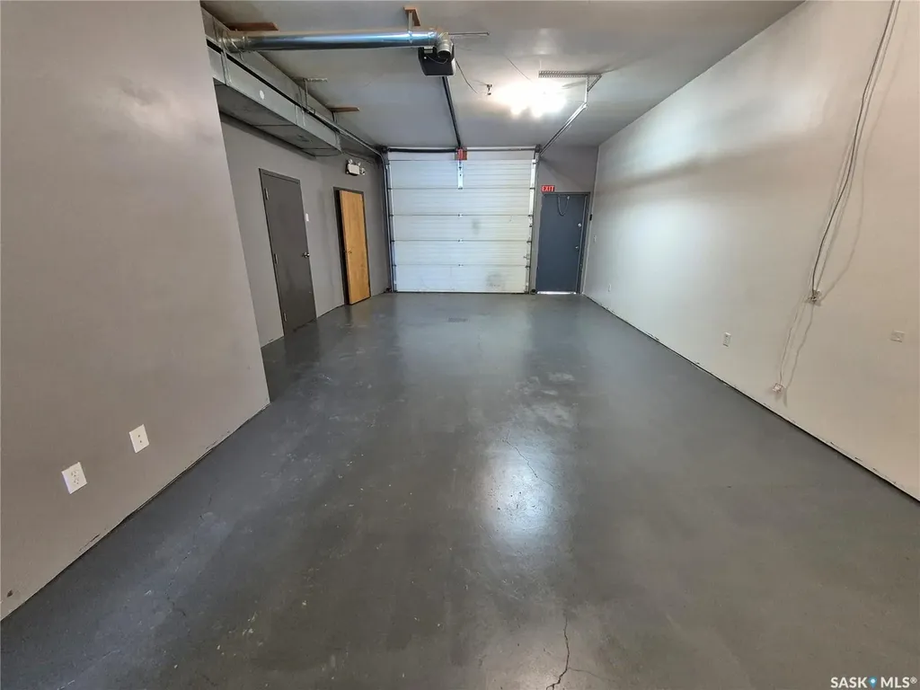24 12th Street NE Weyburn SK S4H 1K2