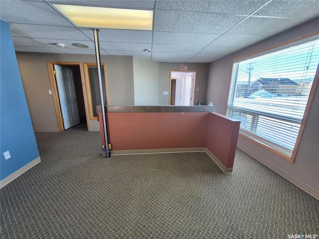24 12th Street NE Weyburn SK S4H 1K2