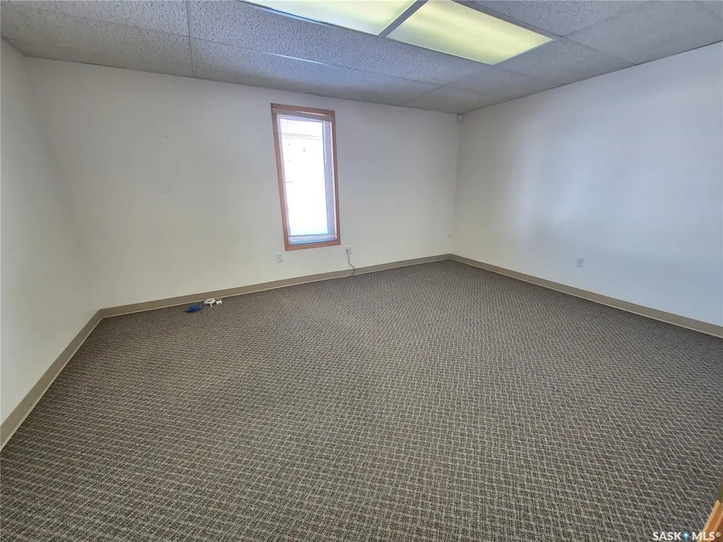 24 12th Street NE Weyburn SK S4H 1K2