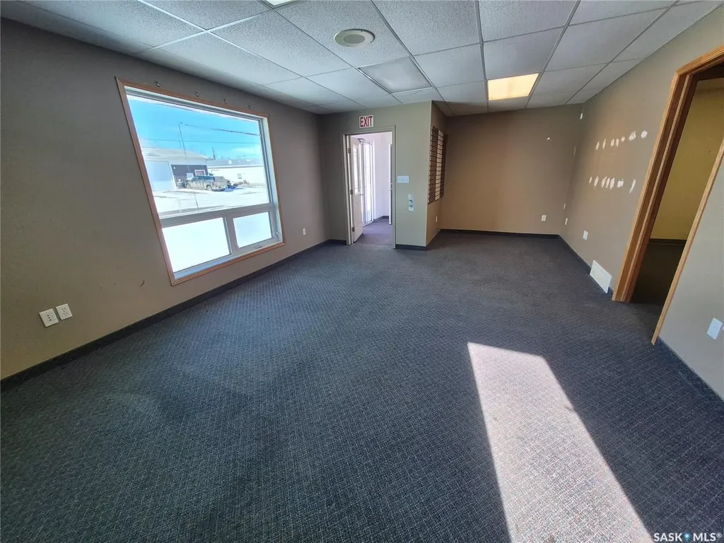 24 12th Street NE Weyburn SK S4H 1K2