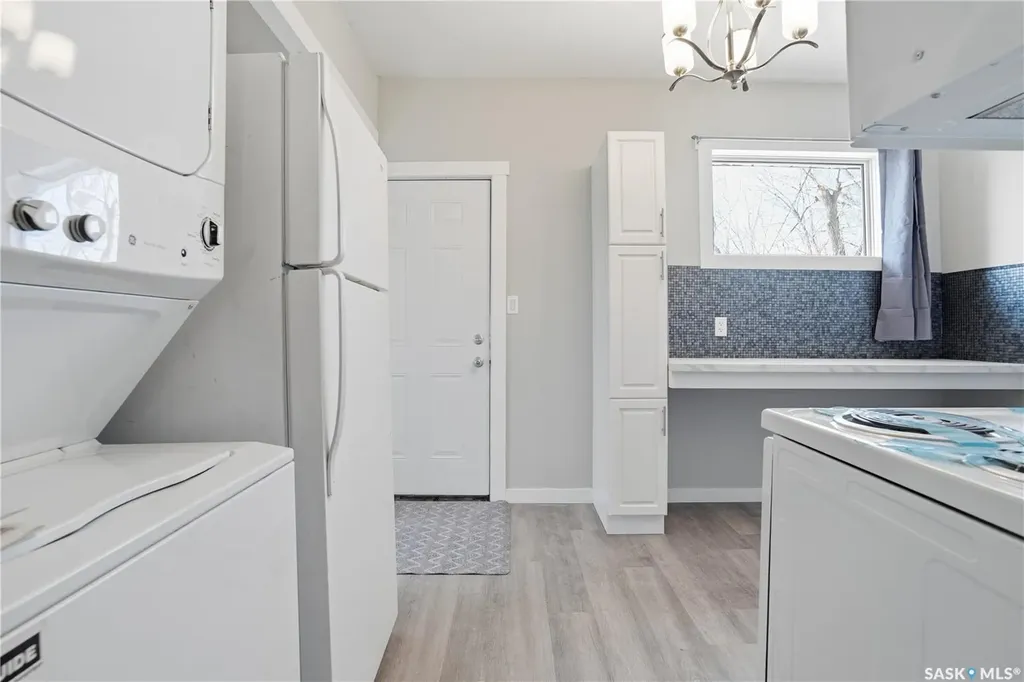 726 Cameron Street Regina SK S4T 2S1