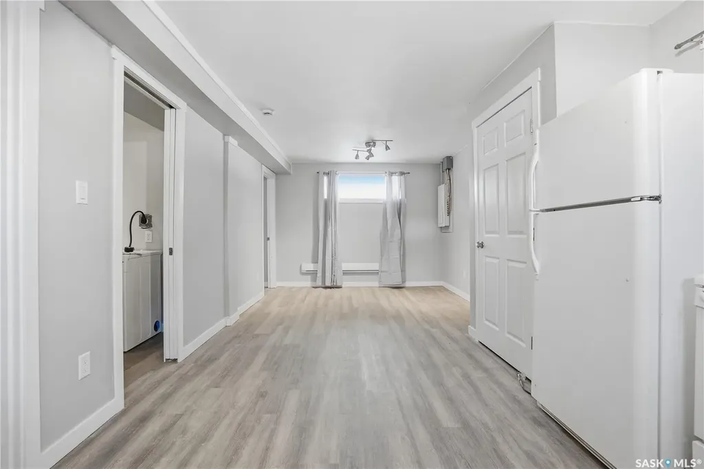 726 Cameron Street Regina SK S4T 2S1
