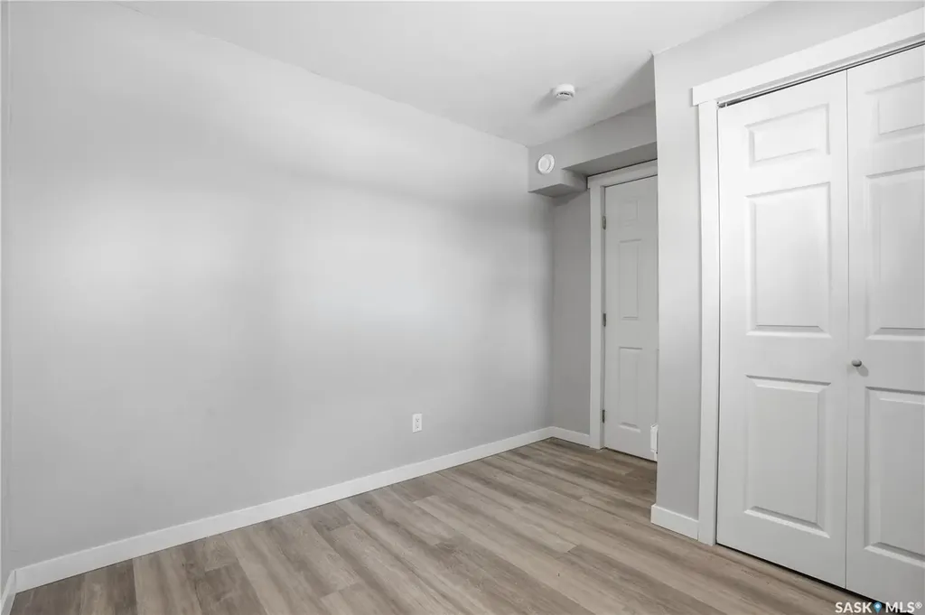 726 Cameron Street Regina SK S4T 2S1