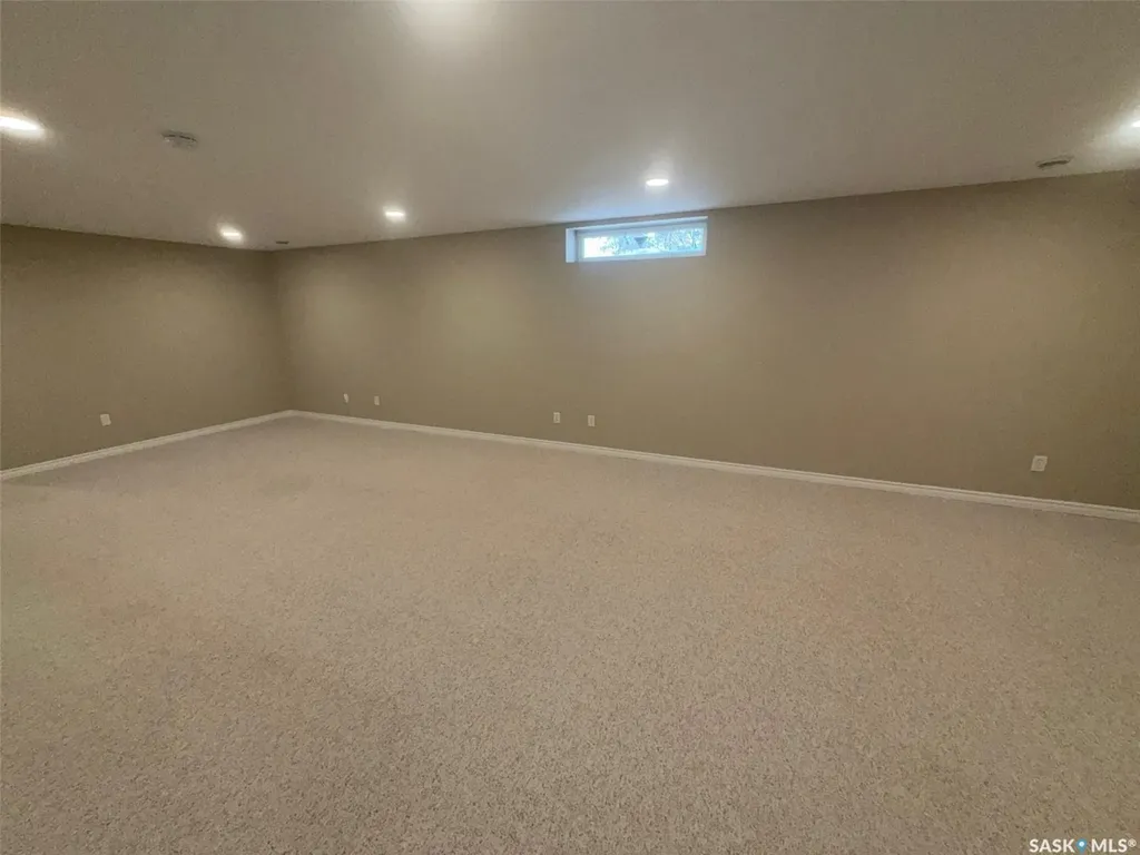 330 Stodola Court Saskatoon SK S7N 4N9