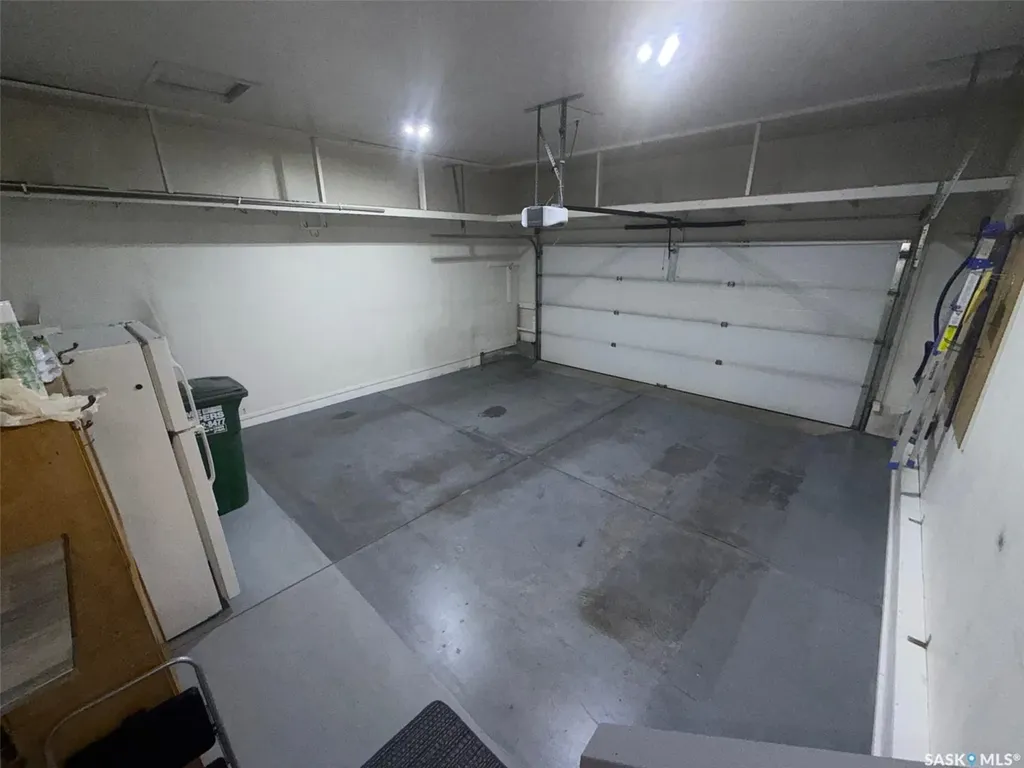330 Stodola Court Saskatoon SK S7N 4N9
