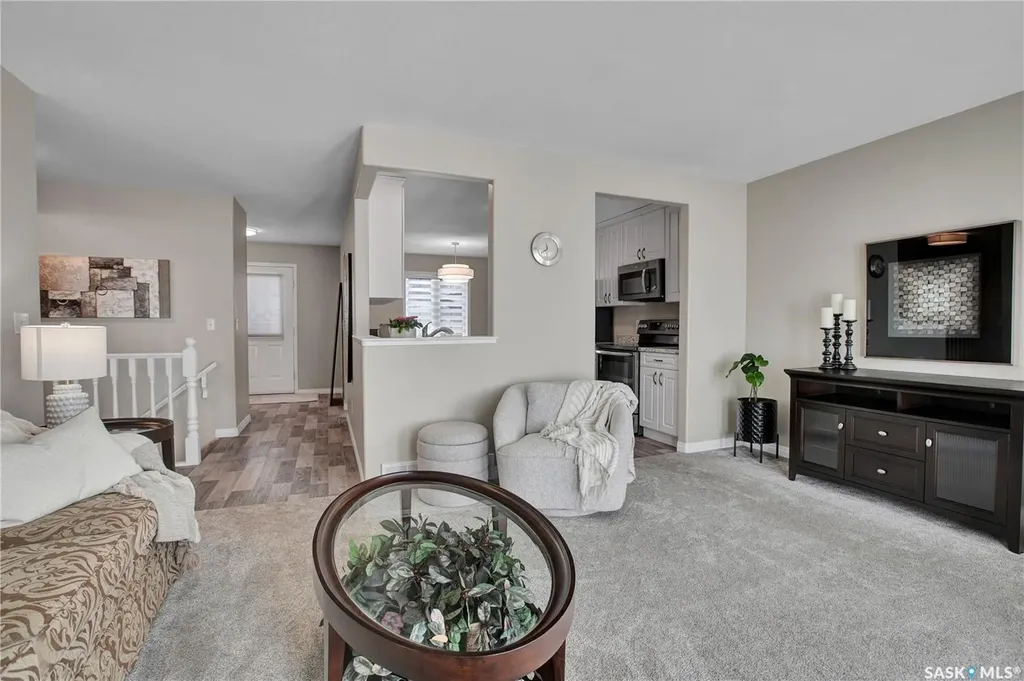 330 Stodola Court Saskatoon SK S7N 4N9