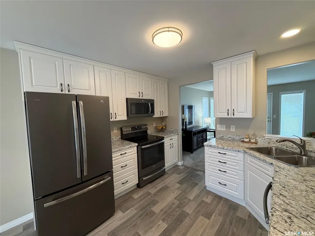330 Stodola Court Saskatoon SK S7N 4N9