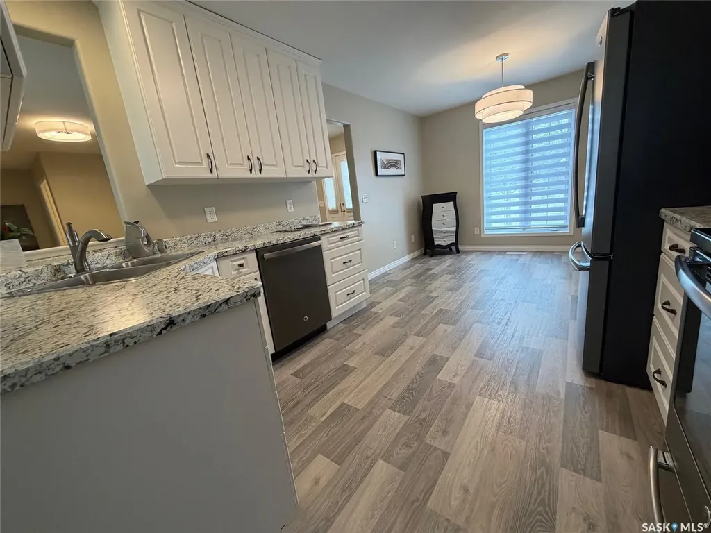 330 Stodola Court Saskatoon SK S7N 4N9