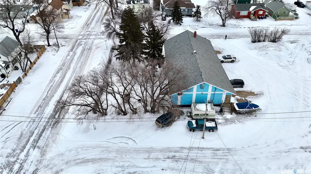 143 Aberdeen Street Elbow SK S0H 1J0