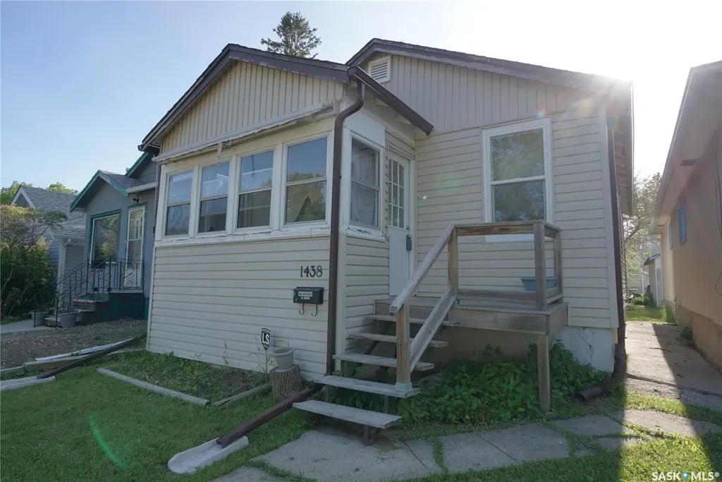 1438 Connaught Street Regina SK S4T 4S9