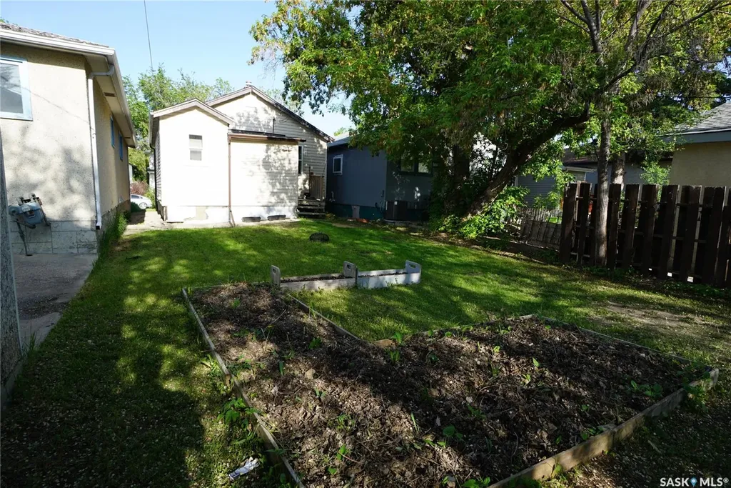 1438 Connaught Street Regina SK S4T 4S9
