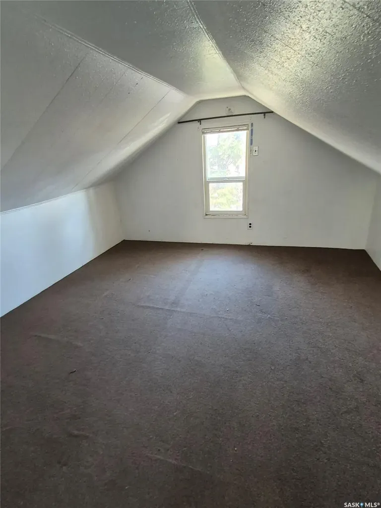 407 3rd Street E Meadow Lake SK S9X 1H7