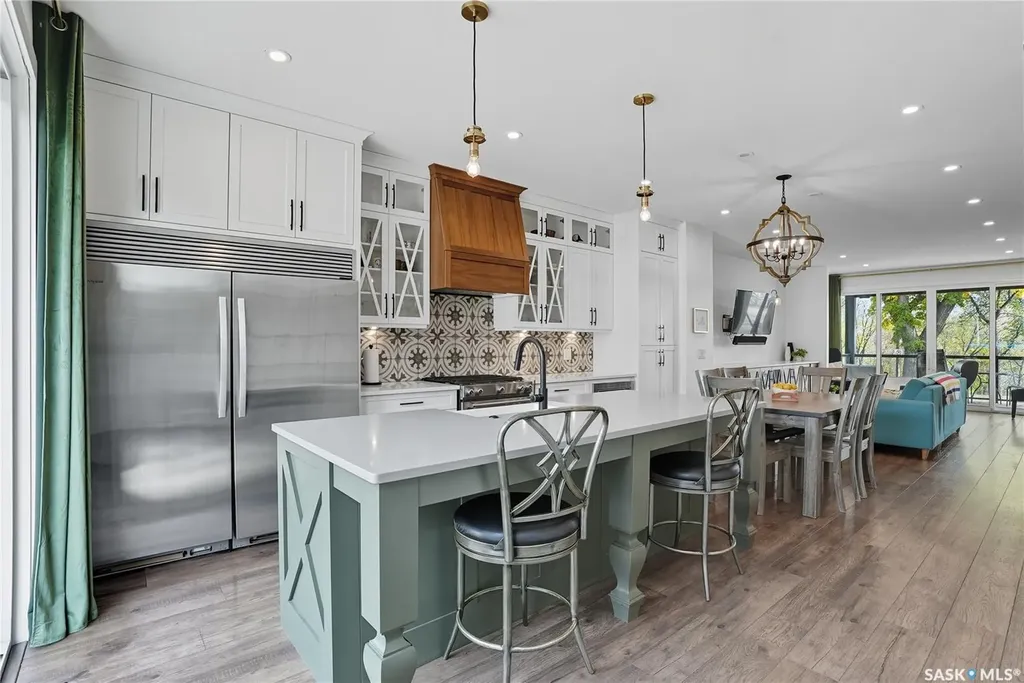 1172A Spadina Crescent E Saskatoon SK S7K 3H8