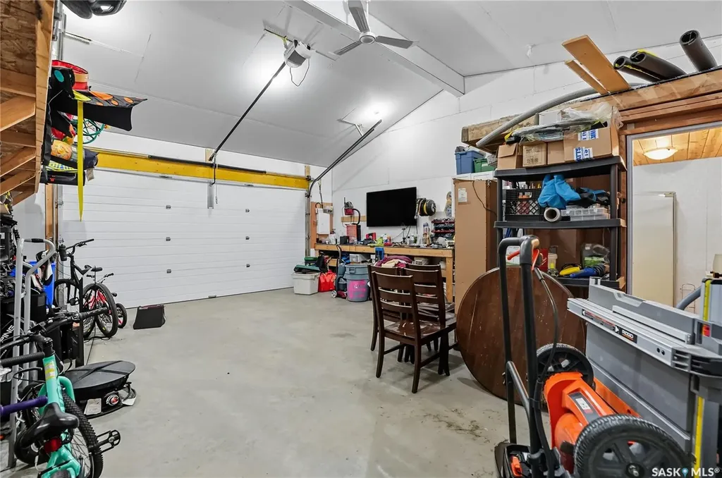 1172A Spadina Crescent E Saskatoon SK S7K 3H8