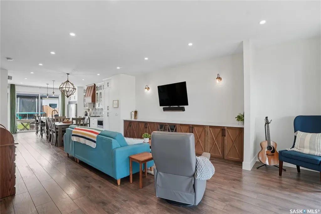 1172A Spadina Crescent E Saskatoon SK S7K 3H8