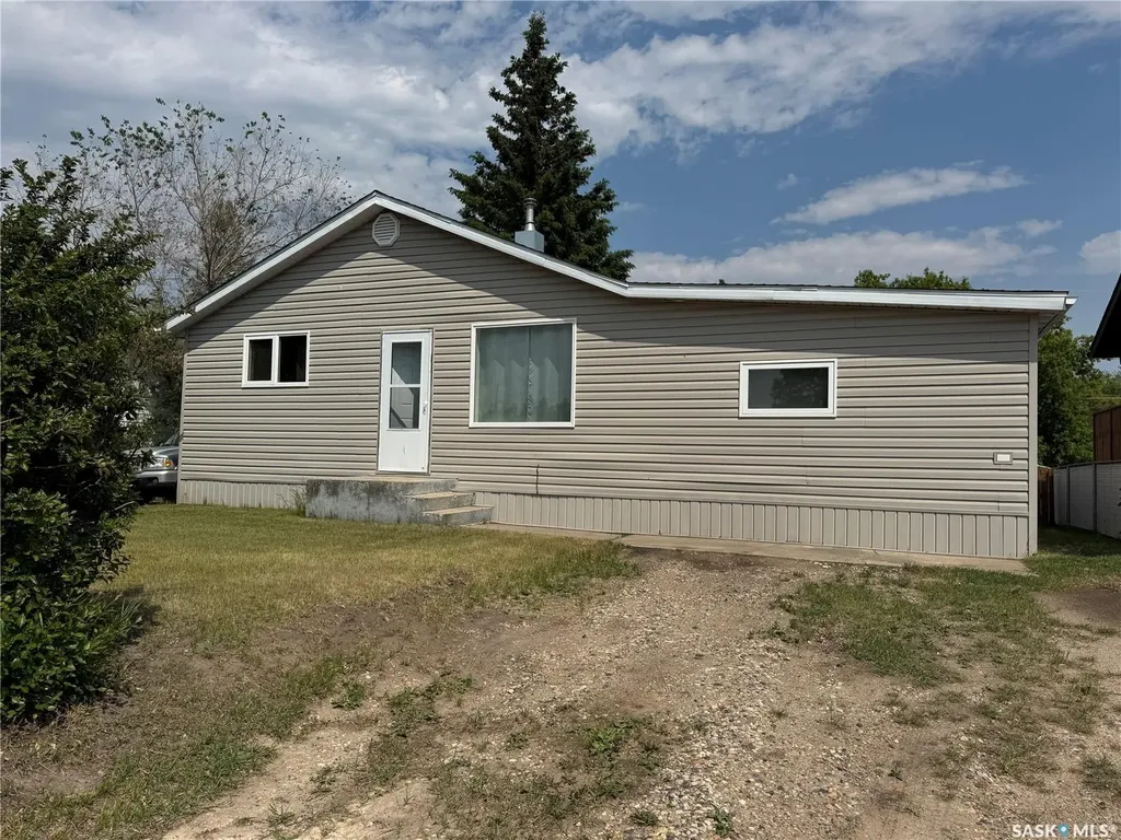 410 6th Street E Wynyard SK S0A 4T0