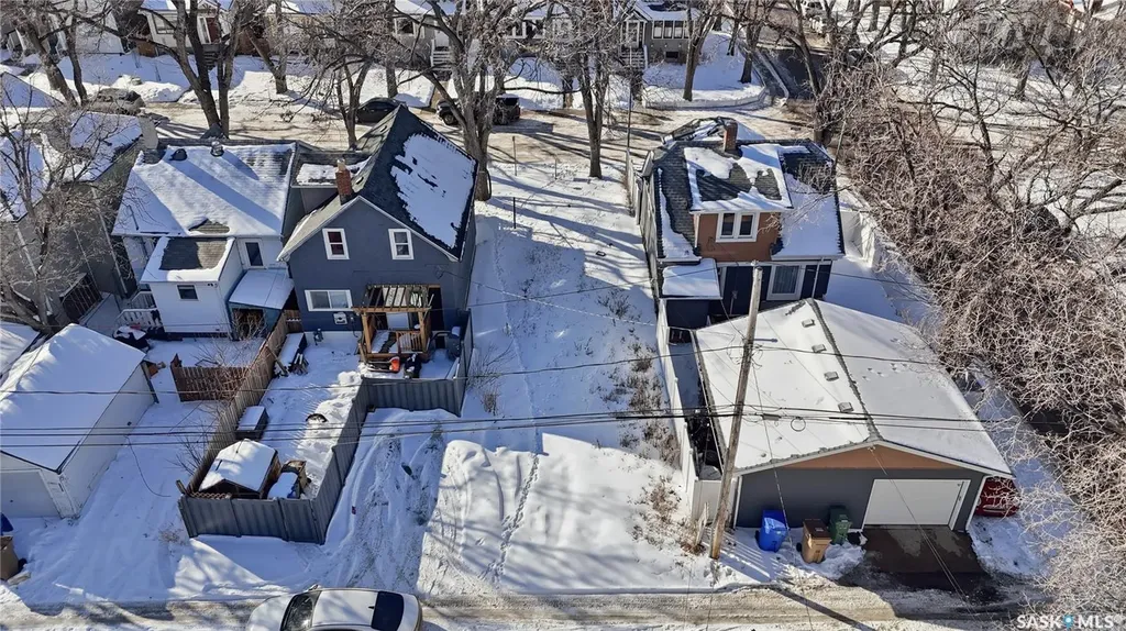 2305 Quebec Street Regina SK S4P 1K5