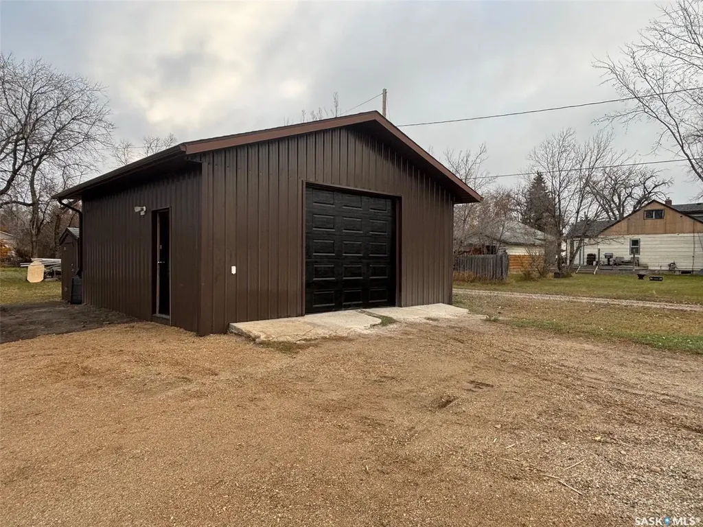 209 5th Avenue N Naicam SK S0K 2Z0
