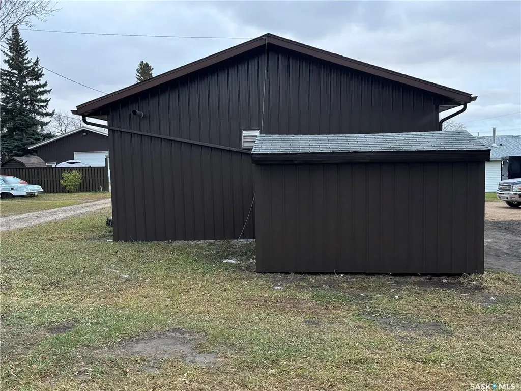 209 5th Avenue N Naicam SK S0K 2Z0