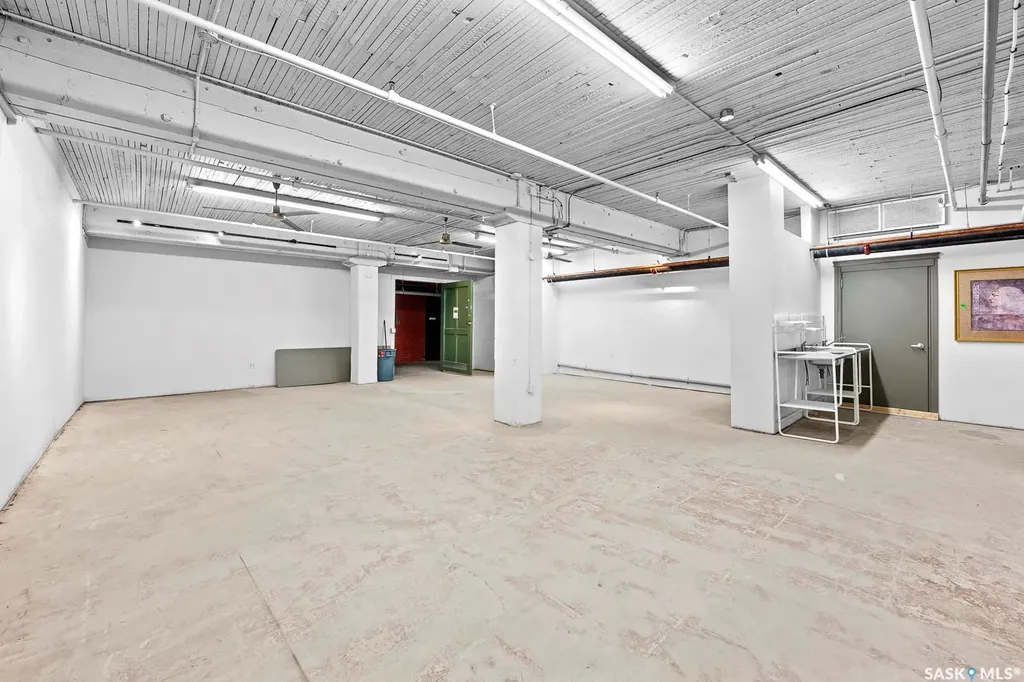 1275 Broad Street Regina SK S4R 1Y6