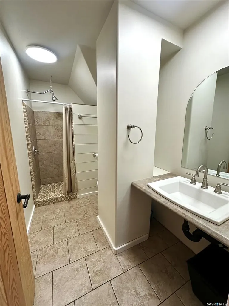 1009 Trelayne Place Mervin Rm No.499 SK S0M 0H0
