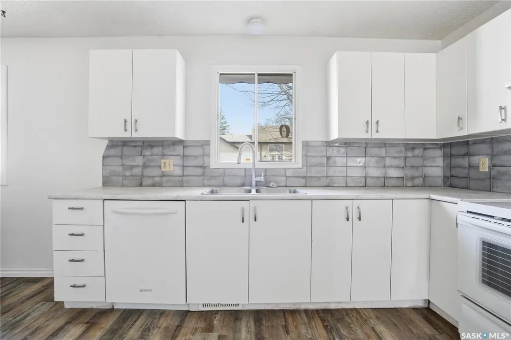 601 Centre Street Assiniboia SK S0H 0B0