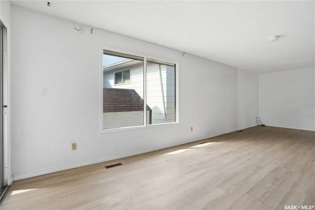 601 Centre Street Assiniboia SK S0H 0B0