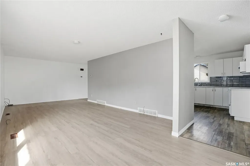 601 Centre Street Assiniboia SK S0H 0B0