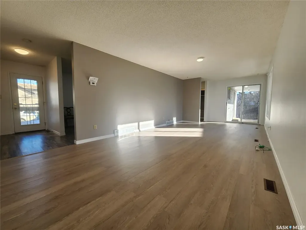 601 Centre Street Assiniboia SK S0H 0B0