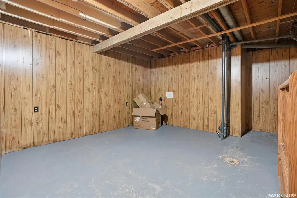 601 Centre Street Assiniboia SK S0H 0B0