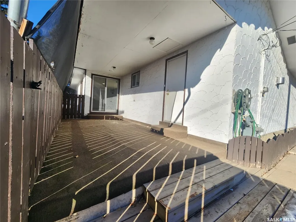 601 Centre Street Assiniboia SK S0H 0B0