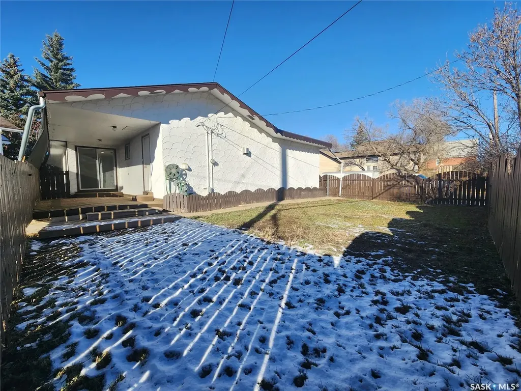 601 Centre Street Assiniboia SK S0H 0B0