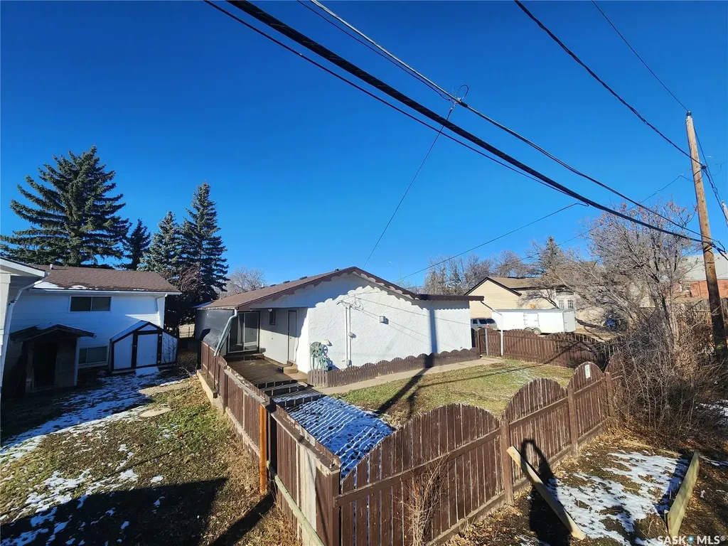 601 Centre Street Assiniboia SK S0H 0B0