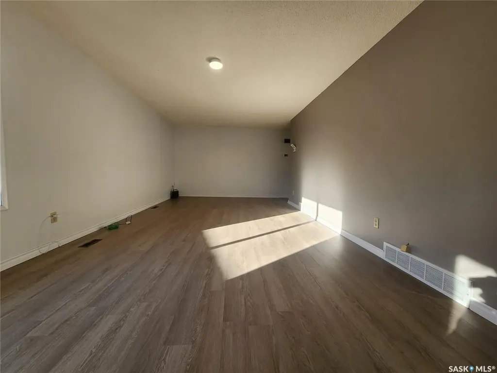 601 Centre Street Assiniboia SK S0H 0B0