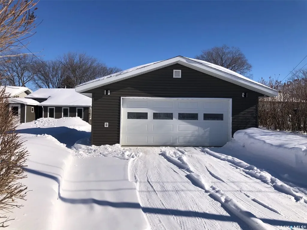 146 Jubilee Crescent Canora SK S0A 0L0