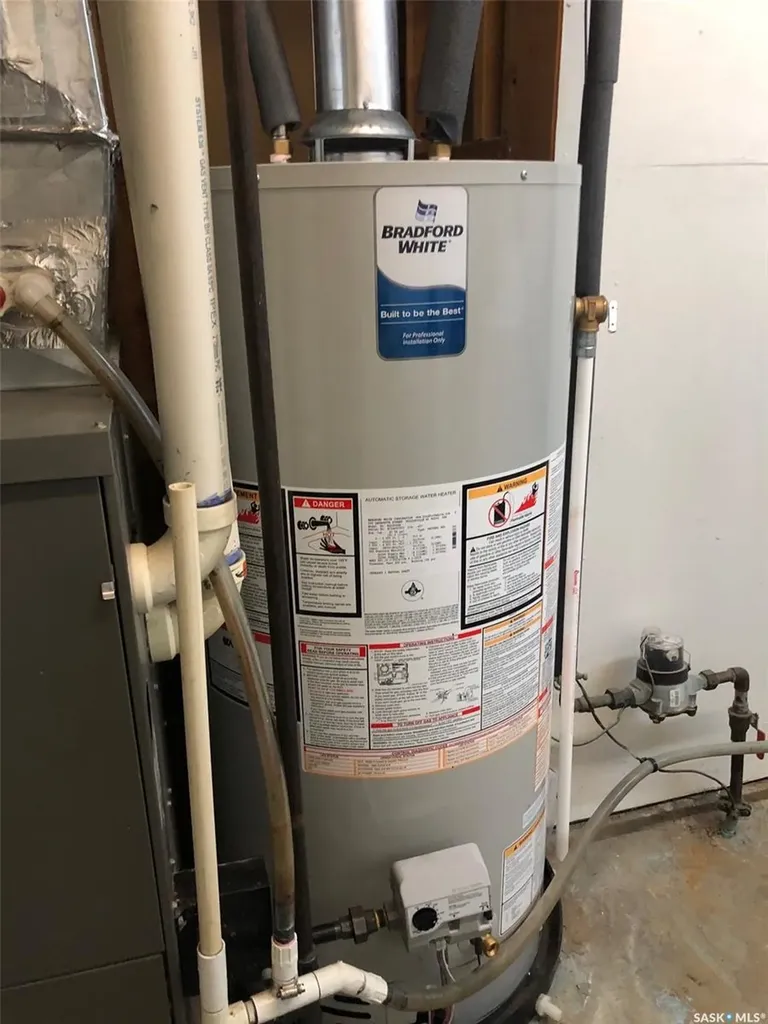 146 Jubilee Crescent Canora SK S0A 0L0