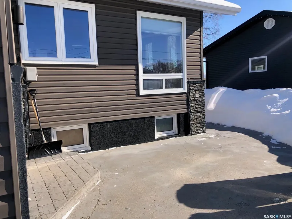 146 Jubilee Crescent Canora SK S0A 0L0