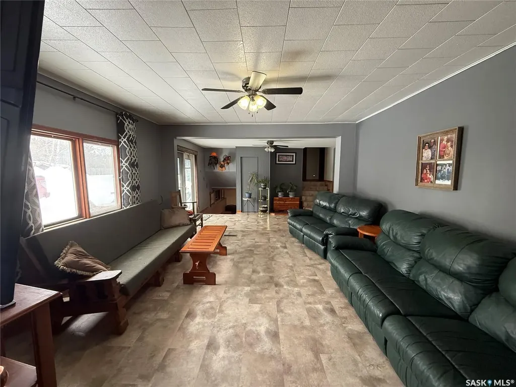 . Railway Avenue Gladmar SK S0C 1A0