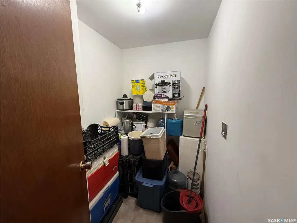 . Railway Avenue Gladmar SK S0C 1A0