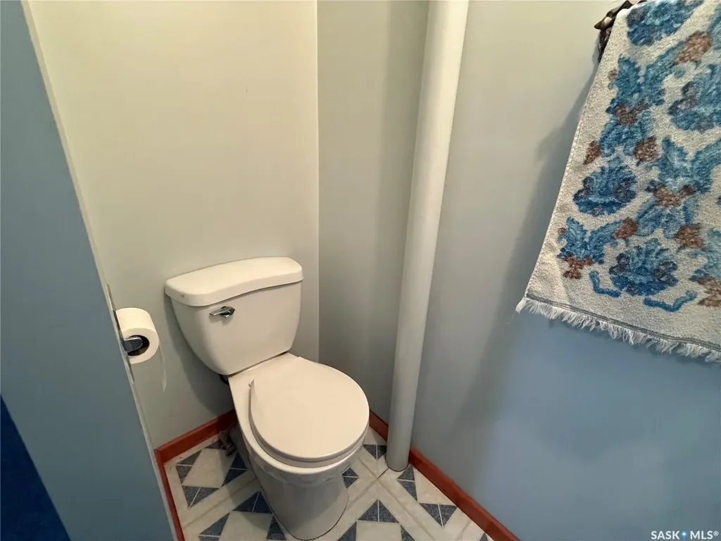 . Railway Avenue Gladmar SK S0C 1A0