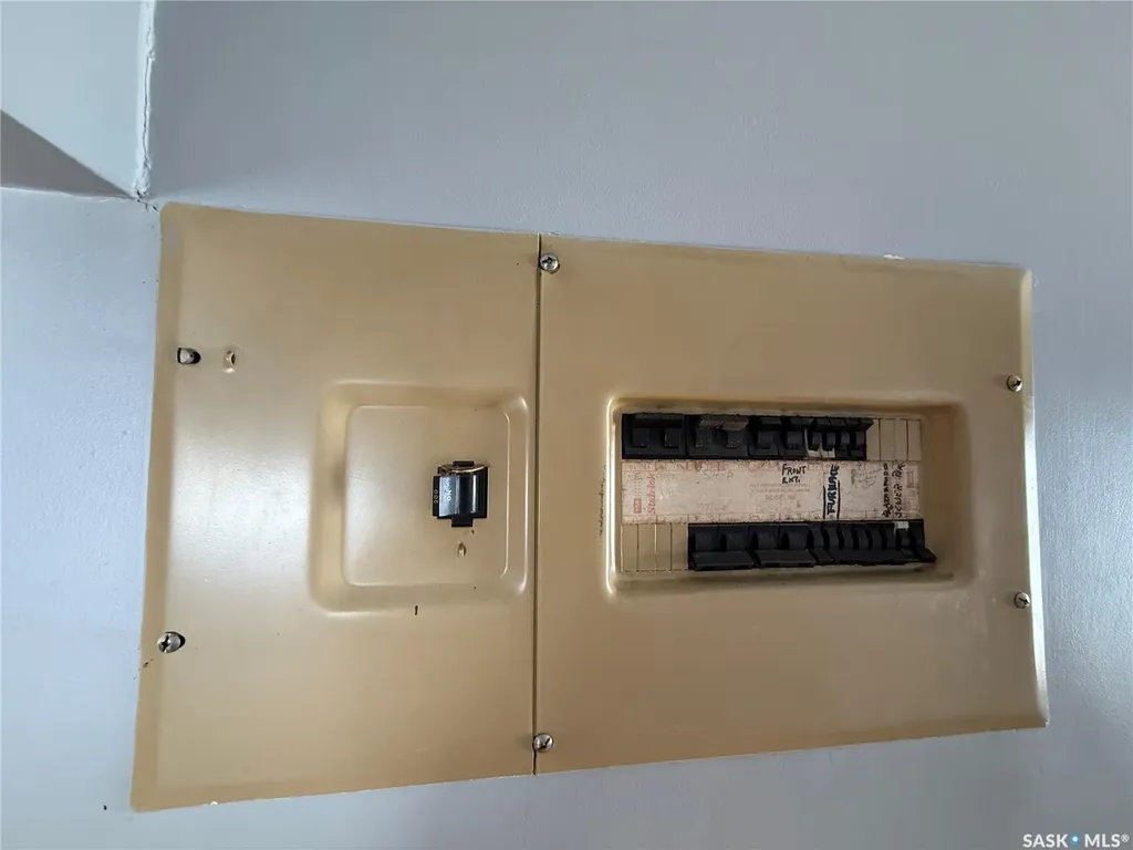 . Railway Avenue Gladmar SK S0C 1A0