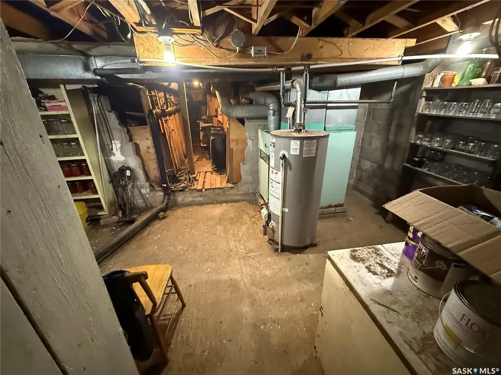 . Railway Avenue Gladmar SK S0C 1A0