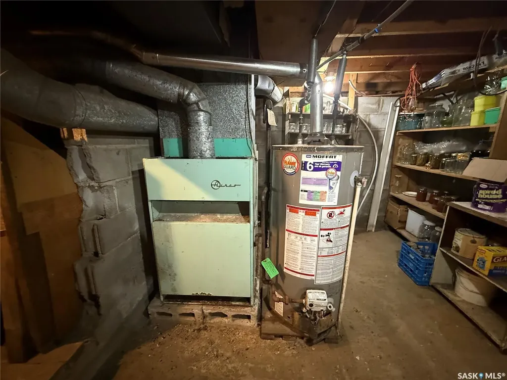 . Railway Avenue Gladmar SK S0C 1A0