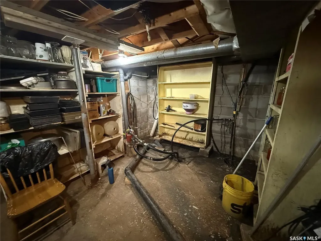 . Railway Avenue Gladmar SK S0C 1A0