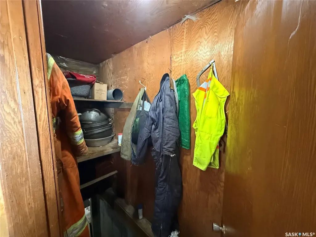 . Railway Avenue Gladmar SK S0C 1A0