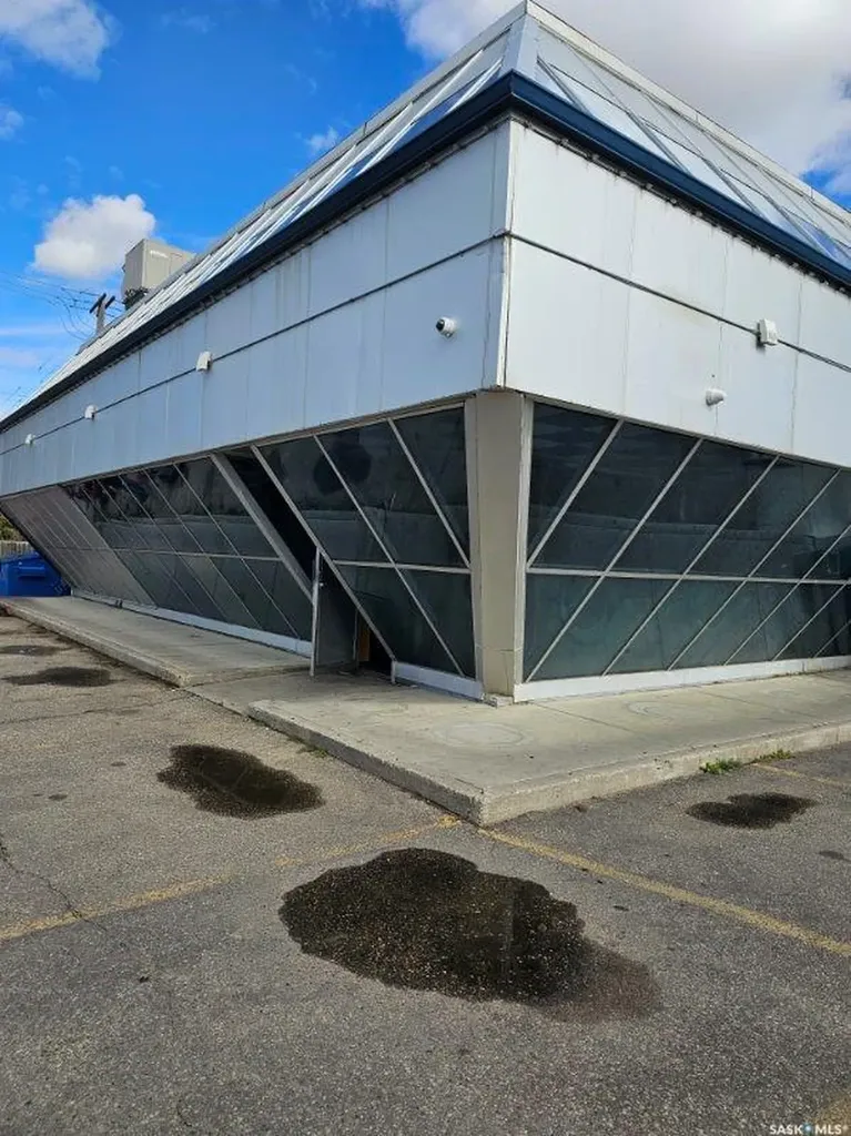1428 22nd Street Saskatoon SK S7M 0S9