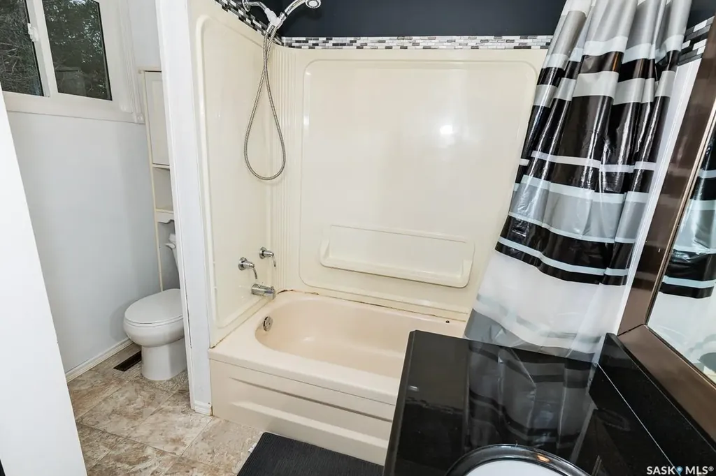 218 Bosworth Street Kerrobert SK S0L 1R0