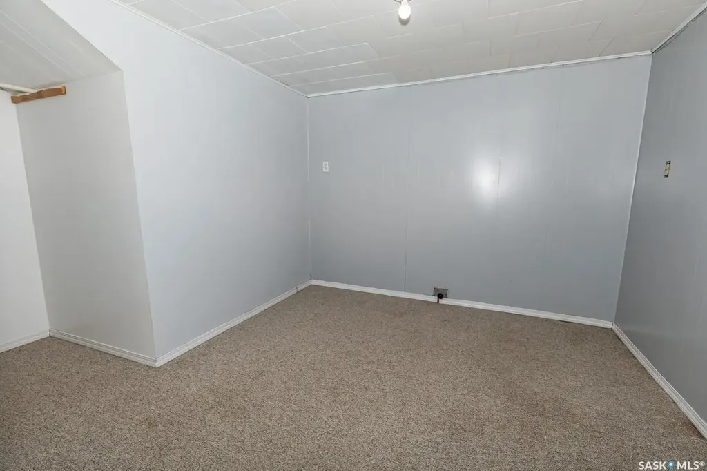 218 Bosworth Street Kerrobert SK S0L 1R0